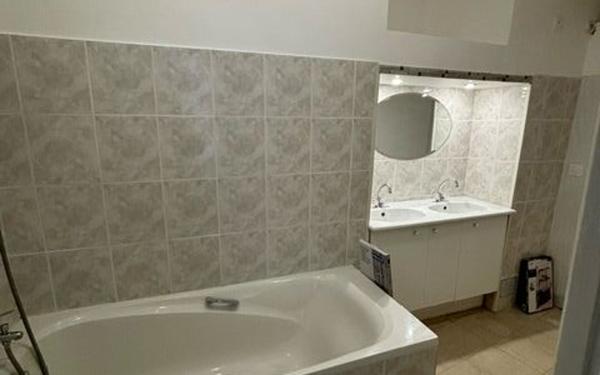 Appartement à louer    3 pièces • 68,01 m2 Sèvres