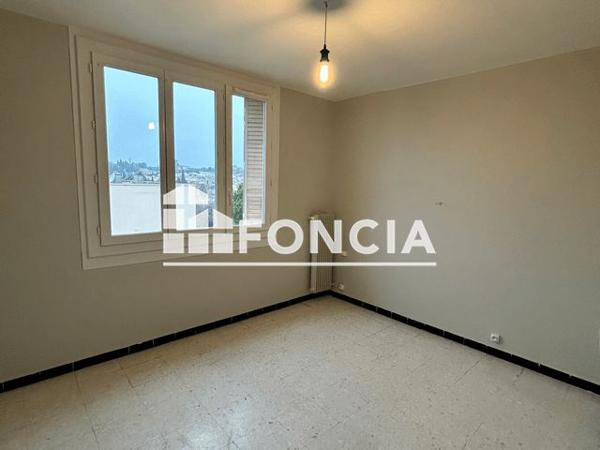 Location Appartement 3 pièces 80.94 m² - Pont Saint Esprit 30130