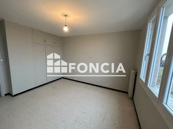 Location Appartement 3 pièces 80.94 m² - Pont Saint Esprit 30130