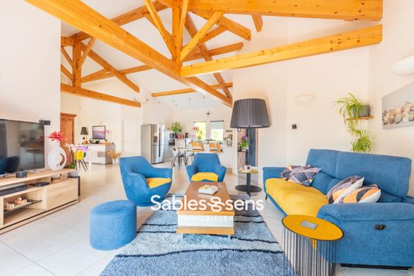 Maison T5 de plain pied avec piscine sur la commune de Chantonnay