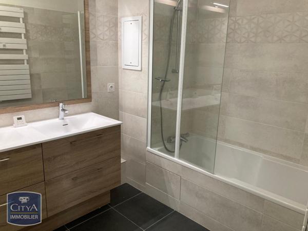 Appartement à louer 3 pièces 60.47m² Clamart (92140)