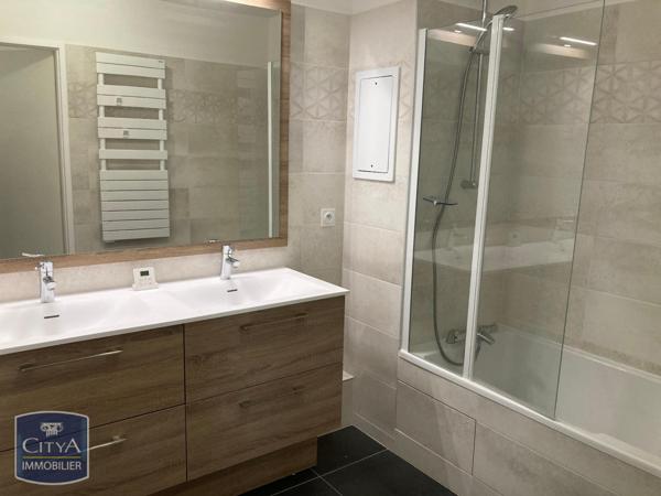 Appartement à louer 3 pièces 60.47m² Clamart (92140)