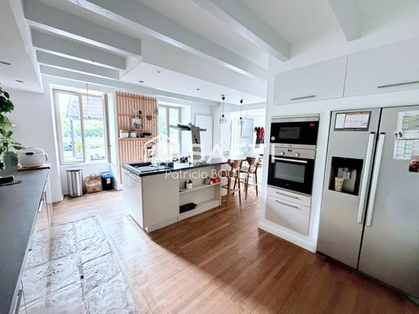 PAVILLON 4 CHAMBRES DONT UNE SUITE PARENTALE, BUREAU,  A VERRINES SOUS CELLES !
