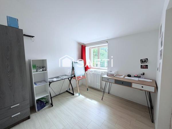 PAVILLON 4 CHAMBRES DONT UNE SUITE PARENTALE, BUREAU,  A VERRINES SOUS CELLES !