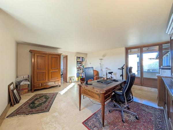 Maison de charme fin XVIII?  296 m²  Parc de 1,5 ha  Piscine  Dépendances