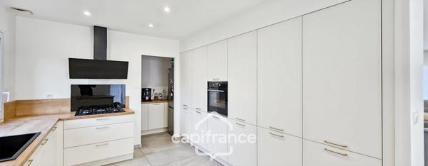 Maison à vendre 6 pièces (07)