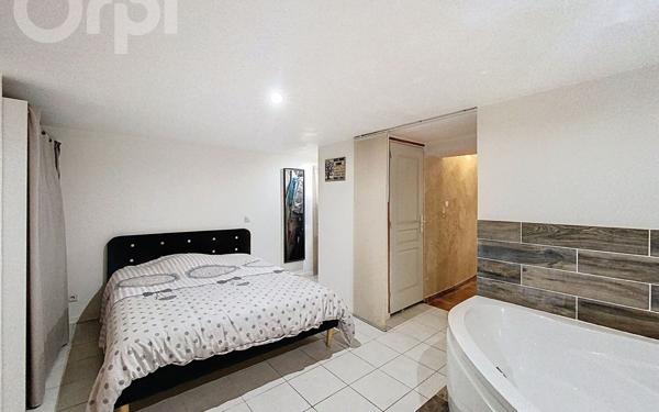 Maison à vendre    3 pièces •  Le Soler