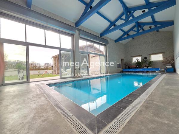 Maison à LOIRE-SUR-NIE, 17470 - 7 pièces 371m²