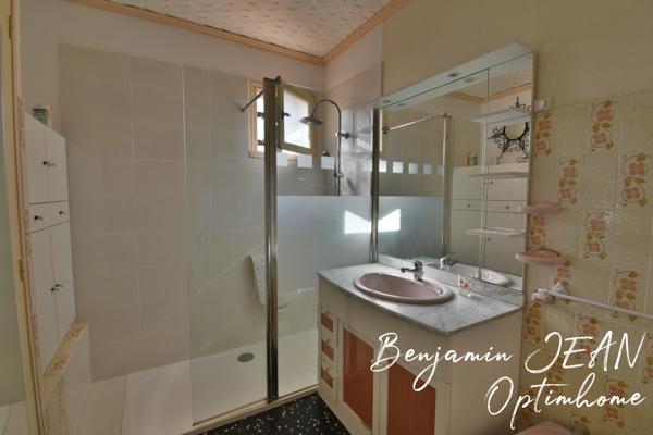 Sauvian – Maison de plain-pied 4 faces sur 715 m² avec garage et beau potentiel
