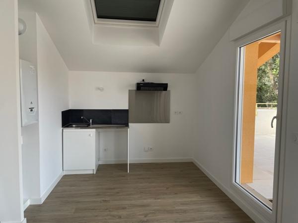 DRAGUIGNAN Appartement T3 avec grande terrasse - Dernier étage - Parking