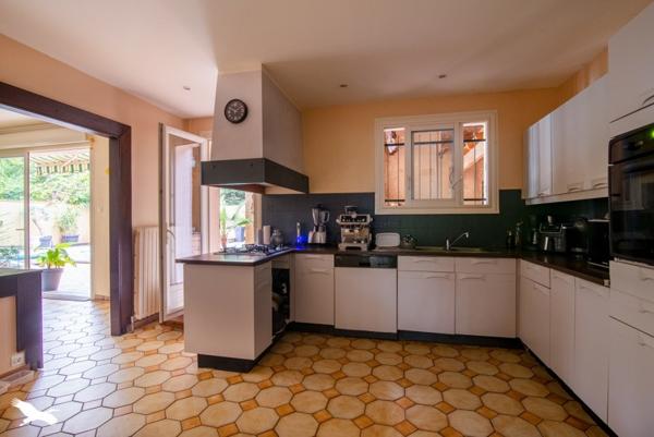 Maison à vendre |  Castelginest |  9 pièces | 262 m²