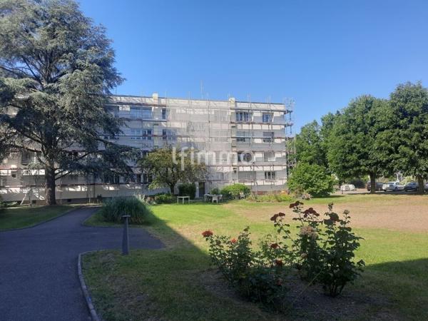 Bel appartement 5 p 113 m² env. à Strasbourg Stockfeld