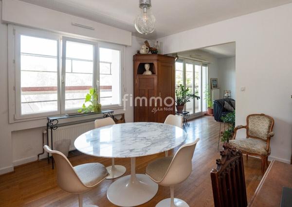 Bel appartement 5 p 113 m² env. à Strasbourg Stockfeld
