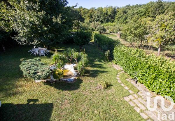 Maison 6 pièces de 112 m² à Château-Landon (77570)