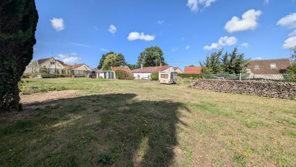 Le Crotoy (Saint-Firmin) — Plain-pied individuel à réinventer sur parcelle rare de 2 310 m² | Potentiel XXL à