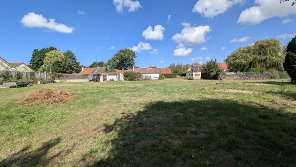 Le Crotoy (Saint-Firmin) — Plain-pied individuel à réinventer sur parcelle rare de 2 310 m² | Potentiel XXL à