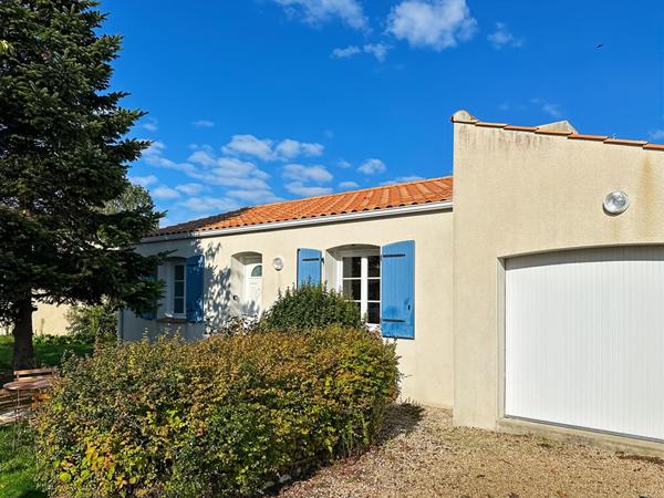 A vendre dans le bourg - Maison de plain-pied