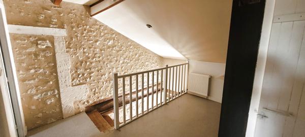 Tocane-Saint-Apre (24350) Vente à terme une maison de deux appartements 63 m² et 26 m² centre-ville ,loyer 650 € et 330 € environ