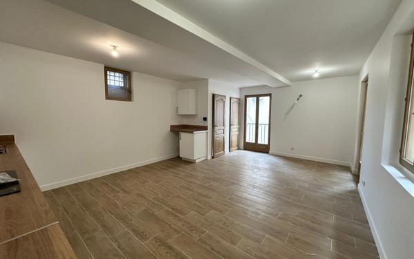 Maison à louer    3 pièces •  Rivesaltes