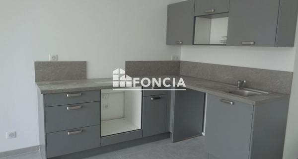 Location Appartement 2 pièces 59.91 m² - Saint-mandrier-sur-mer 83430