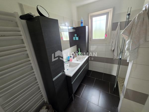 Maison 6 pièces de 165m2 sur un terrain de 1453m2