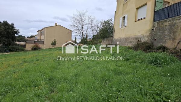 Parcelle constructible de 358 m², exposition Sud/Est