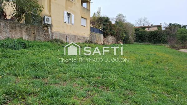 Parcelle constructible de 358 m², exposition Sud/Est