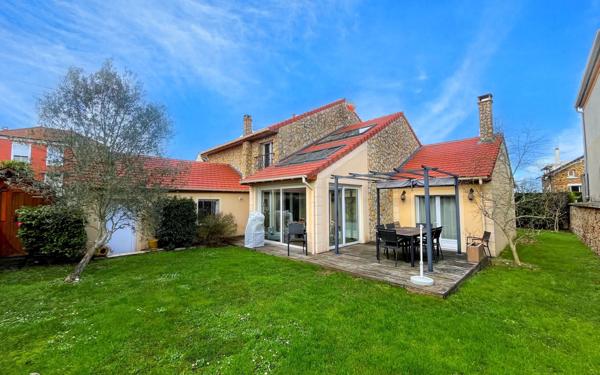 Maison à vendre    5 pièces • 184,71 m2 Neuilly-Plaisance