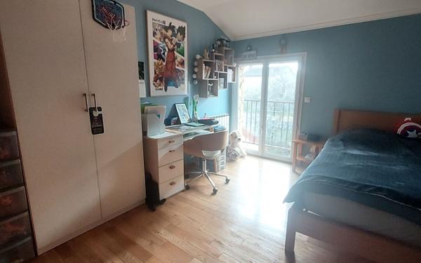 Maison à vendre    5 pièces • 184,71 m2 Neuilly-Plaisance