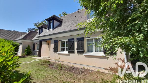 Location maison 5 pièces 177 m² Chantilly