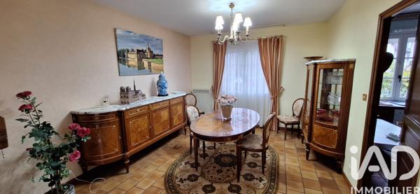 Location maison 5 pièces 177 m² Chantilly