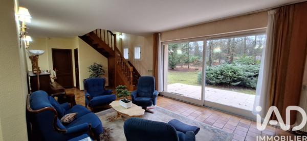 Location maison 5 pièces 177 m² Chantilly