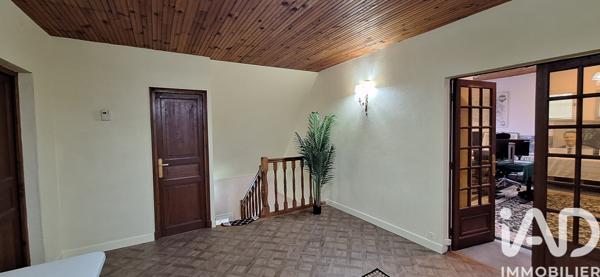 Location maison 5 pièces 177 m² Chantilly