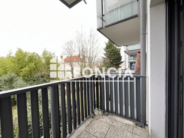 Location Appartement 3 pièces 55.55 m² - 1 ALLEE CHATRIAN Le Raincy 93340