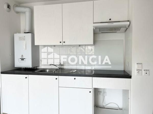 Location Appartement 3 pièces 55.55 m² - 1 ALLEE CHATRIAN Le Raincy 93340