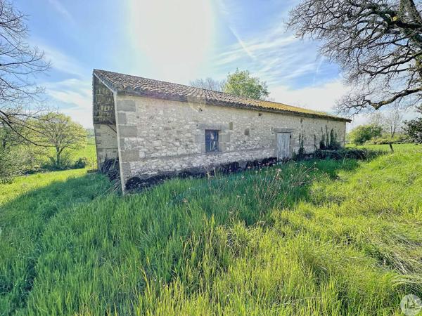Maison De Charme À Rénover