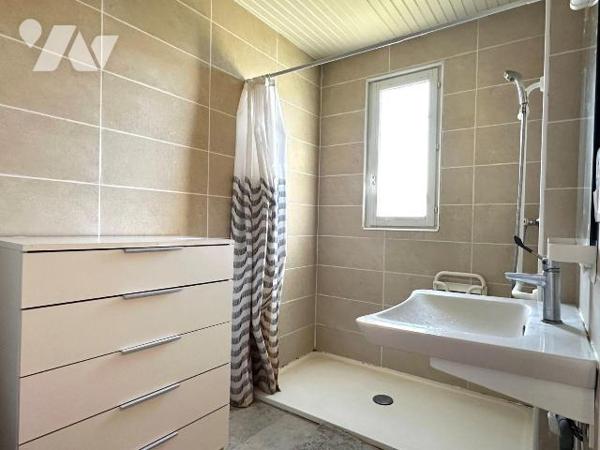 Maison à Vendre à Angresse en Landes (40)
Dans un quartier calme et résidentiel, à proximité d...