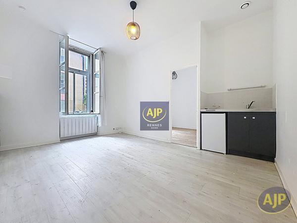 Appartement à louer Rennes : 2 pièces, 26m² avec 1 chambre(s) à 505€ - AJP Immobilier Rennes Nord