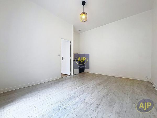 Appartement à louer Rennes : 2 pièces, 26m² avec 1 chambre(s) à 505€ - AJP Immobilier Rennes Nord