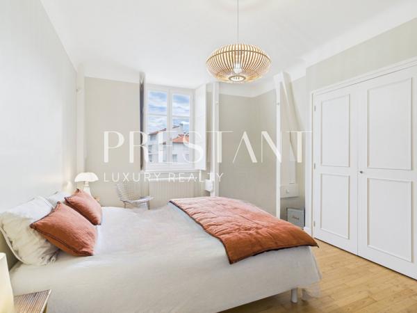 Bel appartementT3 rénové dans un bâtiment emblématique de Biarritz, BIARRITZ