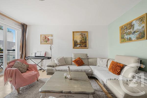 Appartement F3 à vendre  3 pièces - 64,75 m 2   SURESNES  - 92