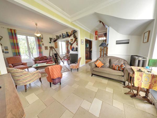 BRY-SUR-MARNE QUARTIER CARNOT BELLE MAISON MEULIÈRE EN PARFAIT ÉTAT