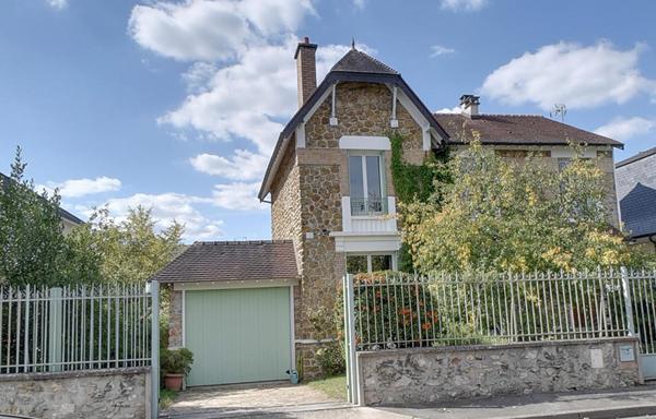 BRY-SUR-MARNE QUARTIER CARNOT BELLE MAISON MEULIÈRE EN PARFAIT ÉTAT