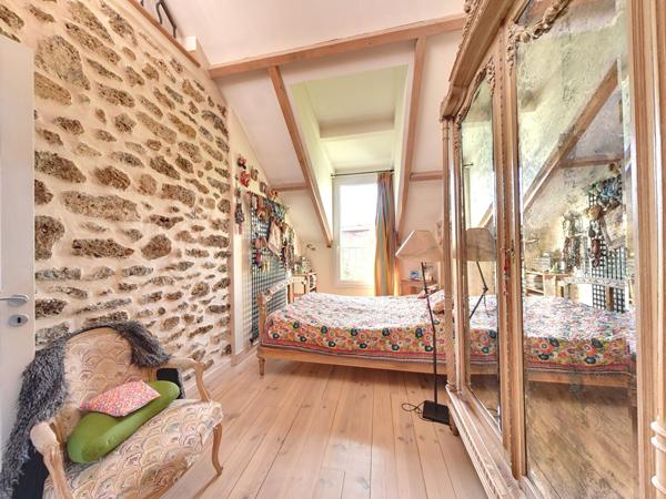 BRY-SUR-MARNE QUARTIER CARNOT BELLE MAISON MEULIÈRE EN PARFAIT ÉTAT