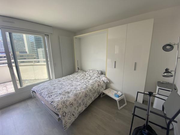 Studio en dernière étage avec une Terrasse