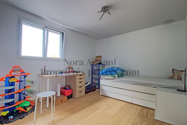 Maison contemporaine de plain-pied 4 chambres