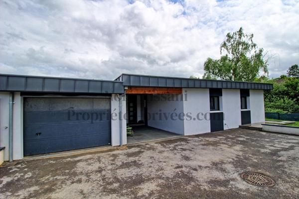 Maison contemporaine de plain-pied 4 chambres