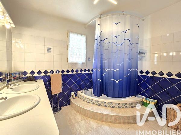 Maison à vendre 7 pièces 225 m² Le Tignet