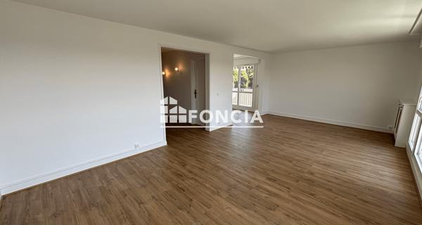 Location Appartement 5 pièces 134.14 m² - L'haÿ-les-roses 94240