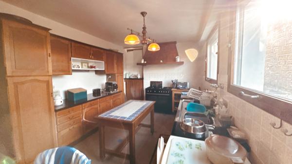 Asquins (89450) Maison de campagne situé à ASQUINS spacieuse au prix de 208 650 €.